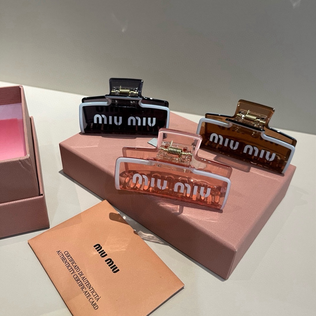 🆕

miumiu缪缪新款发夹