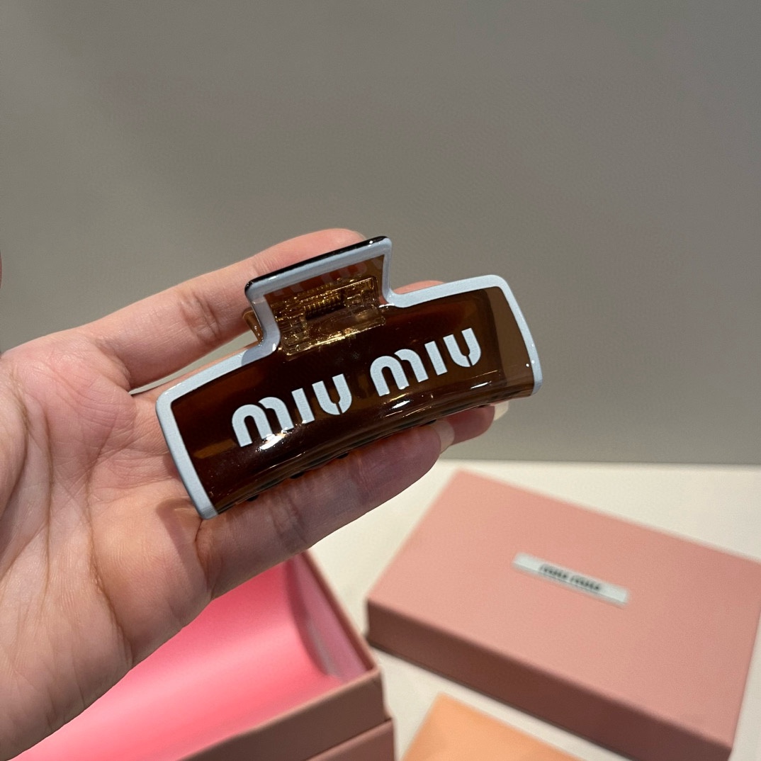 🆕

miumiu缪缪新款发夹