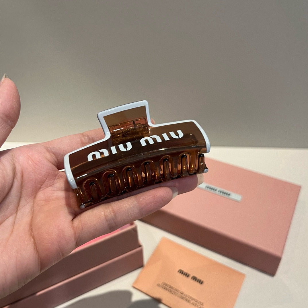 🆕

miumiu缪缪新款发夹