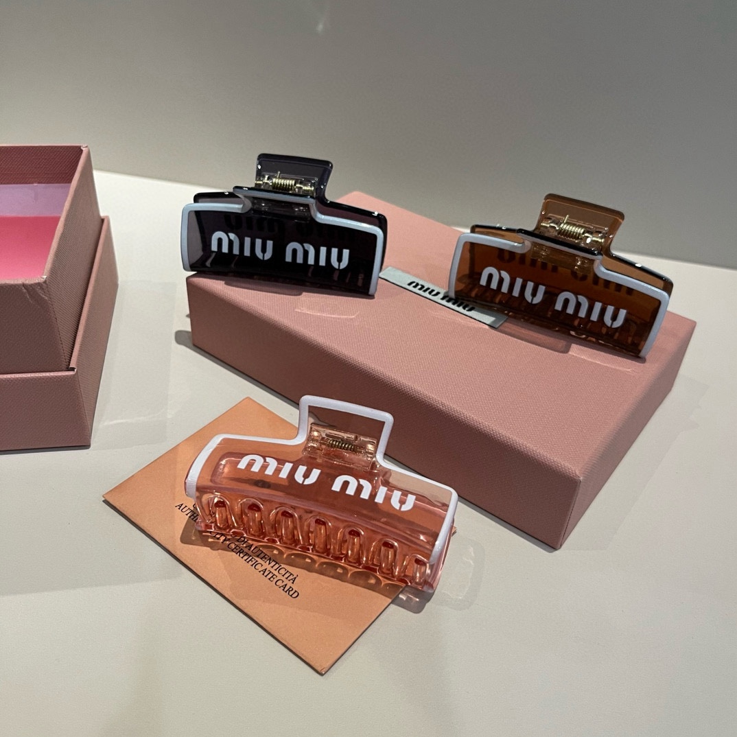 🆕

miumiu缪缪新款发夹