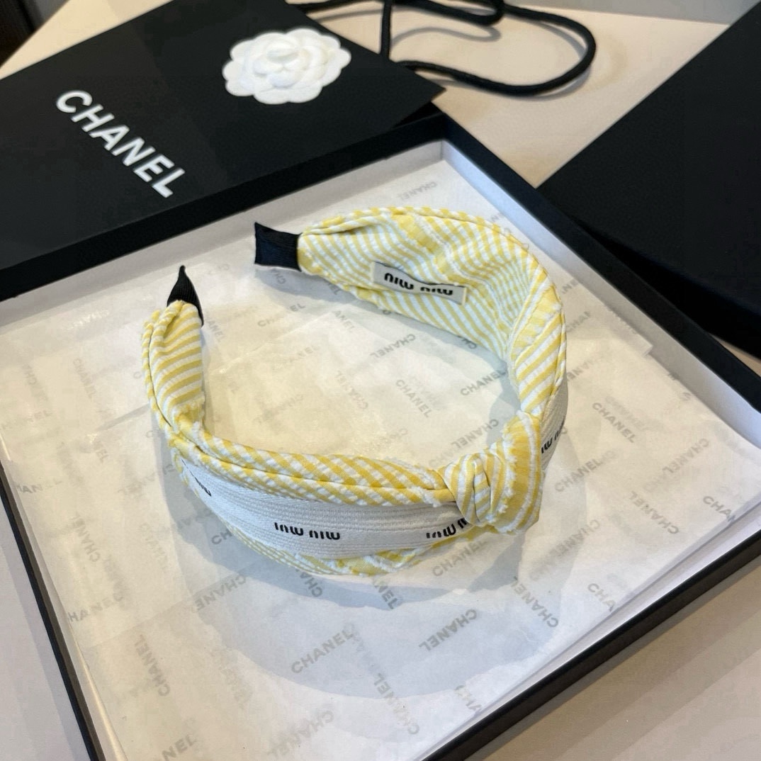 🆕

miumiu缪缪新款发箍
