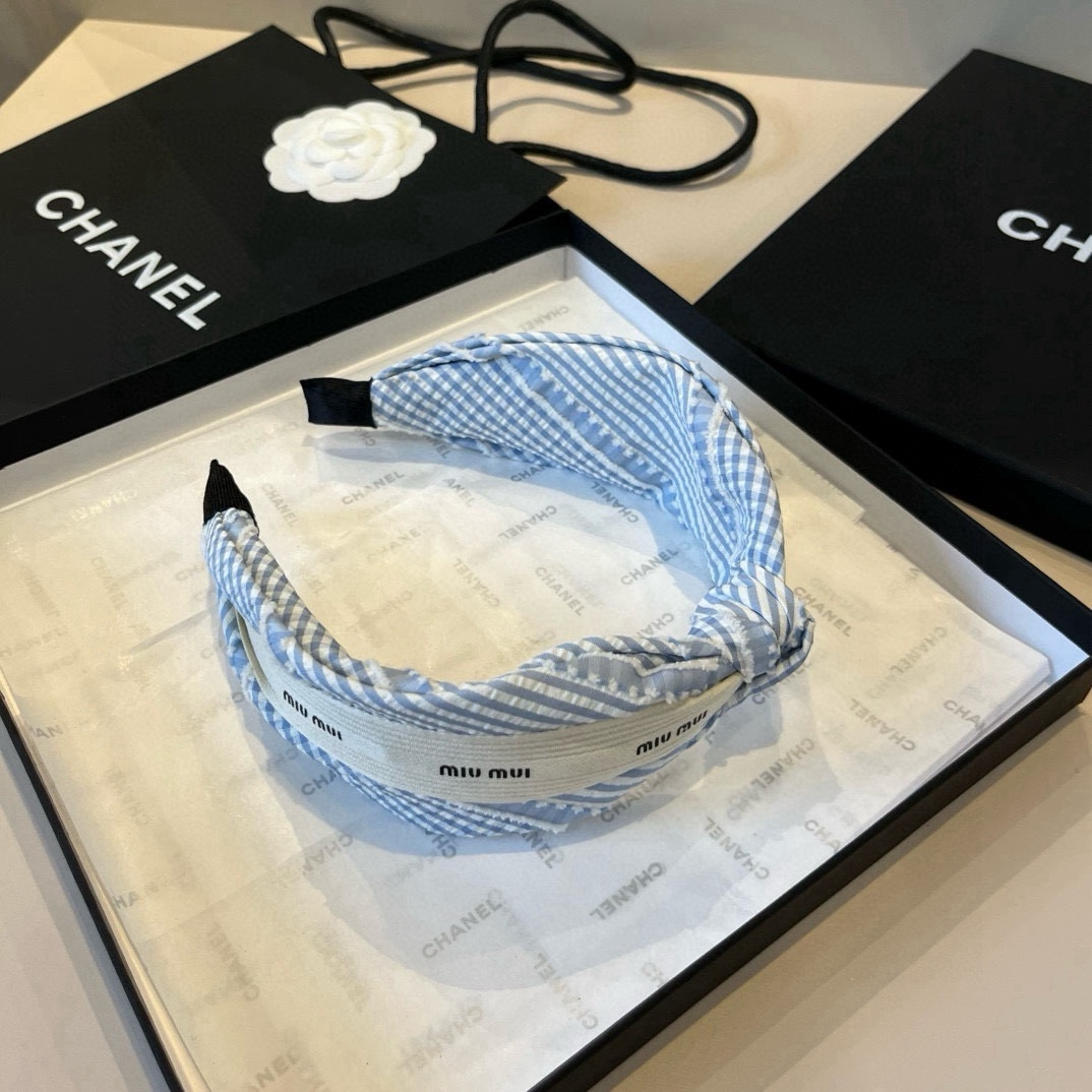 🆕

miumiu缪缪新款发箍