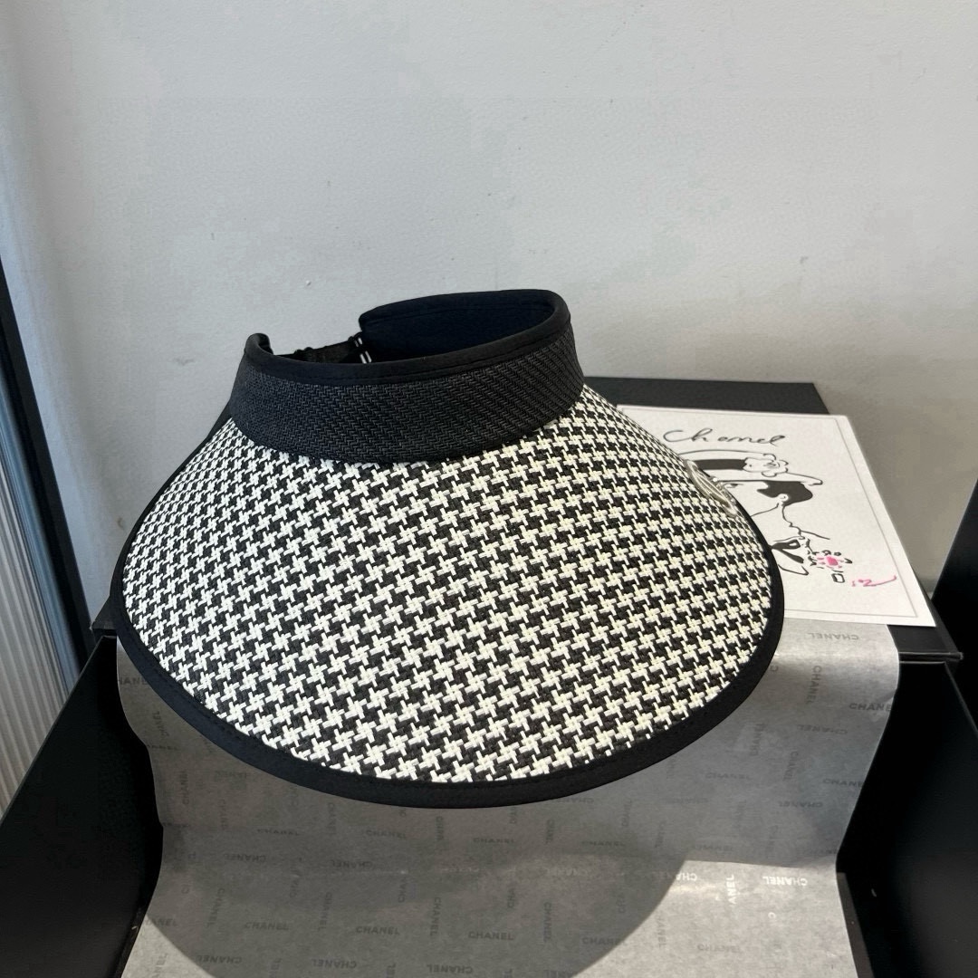 NO:360106,Chanel Chanel empty top sun hat hat straw hat fisherman hat baseball hat, hat, chanel, chanel, espadrilles, hatsChanel香奈儿空顶遮阳帽帽子草帽渔夫帽棒球帽,帽子,chanel,chanel,espadrilles,hats,hat
