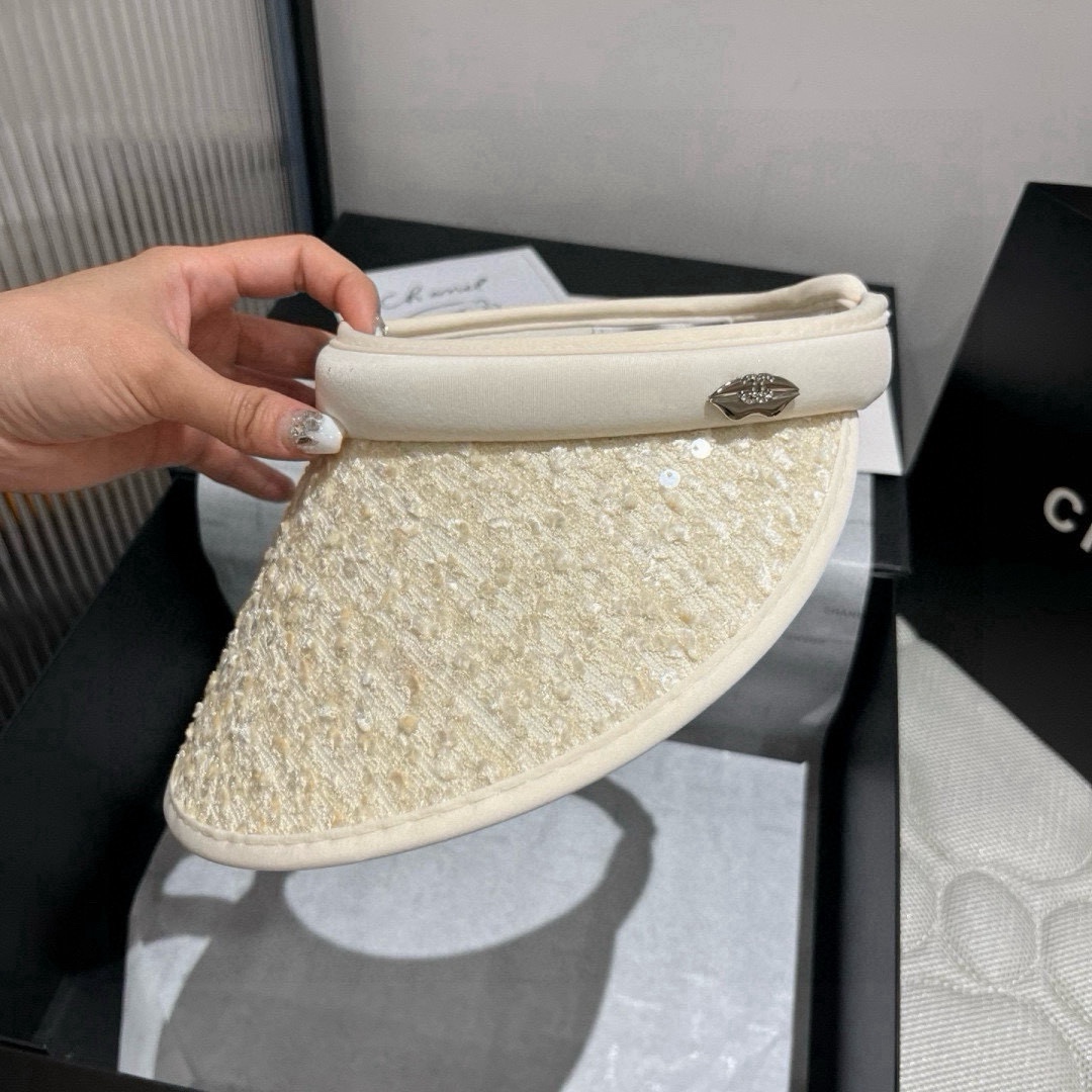 🆕

Chanel香奈儿珠片发箍，遮阳空顶帽