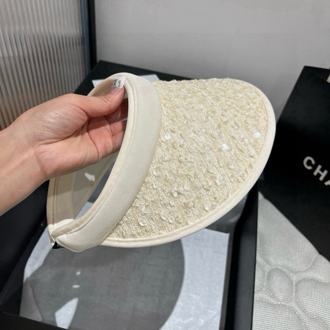 🆕

Chanel香奈儿珠片发箍，遮阳空顶帽