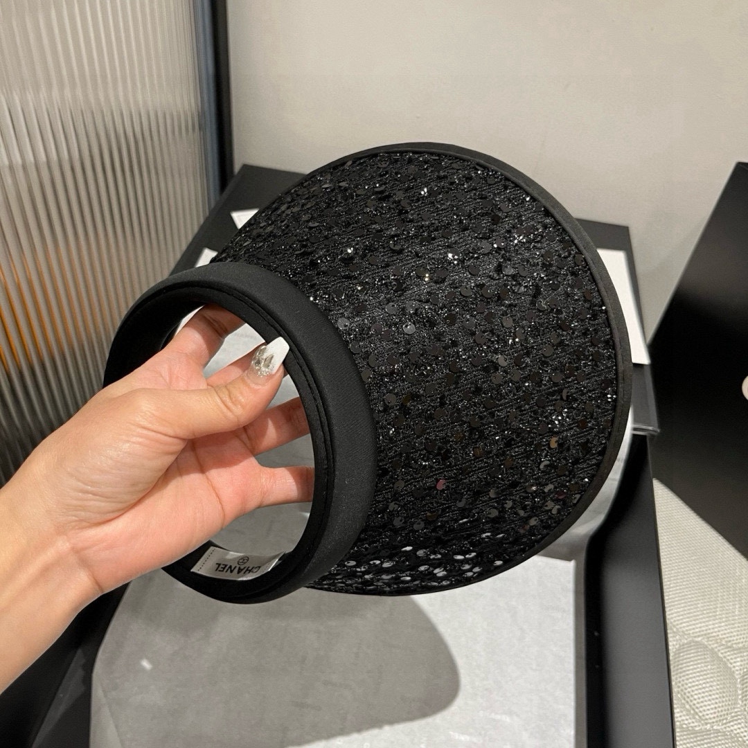 NO:360235,Chanel Chanel beaded headband, sun-visible empty top hat hat straw hat fisherman hat baseball hat, hat, chanel, chanel, espadrilles, hatsChanel香奈儿珠片发箍,遮阳空顶帽帽子草帽渔夫帽棒球帽,帽子,chanel,chanel,espadrilles,hats,hat