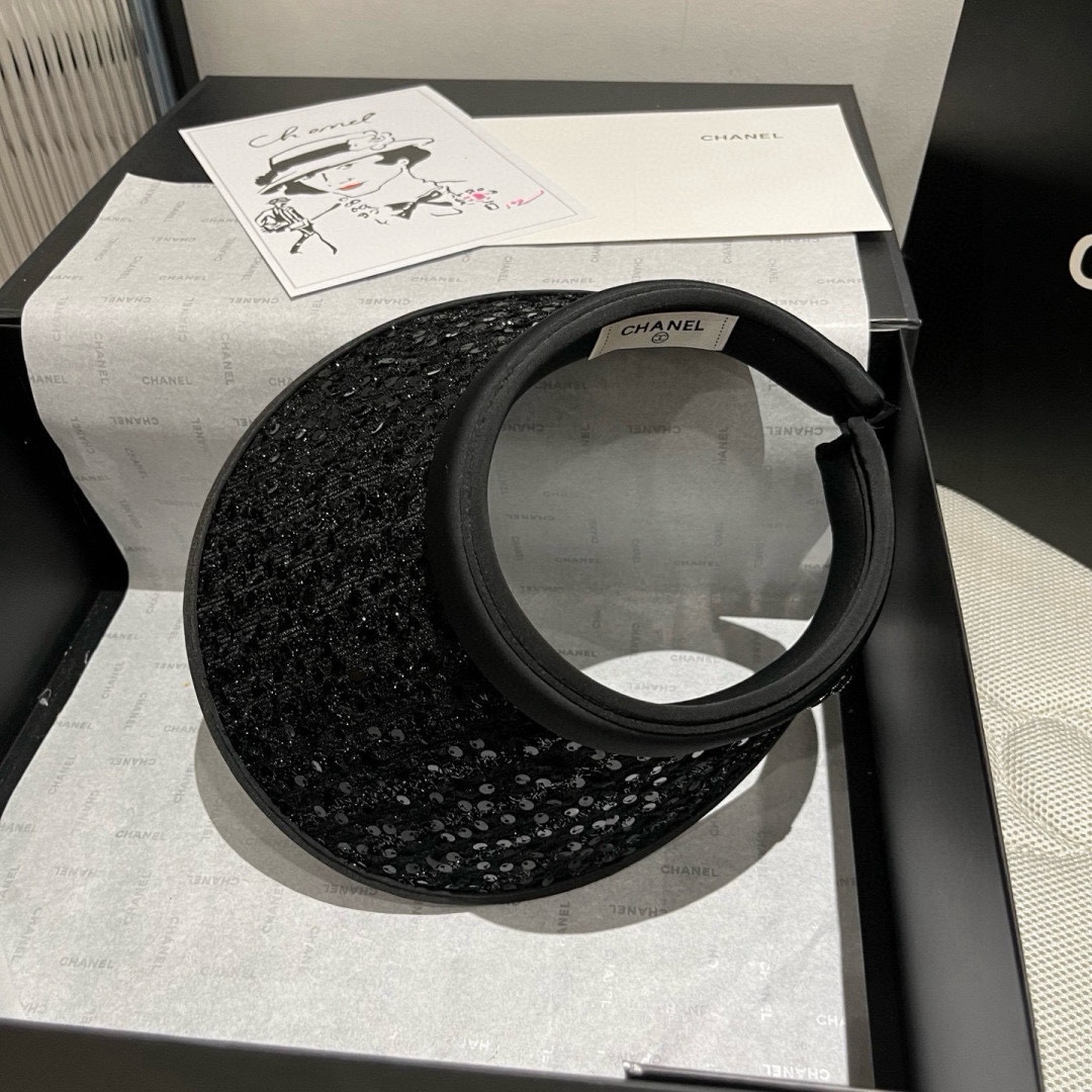 🆕

Chanel香奈儿珠片发箍，遮阳空顶帽