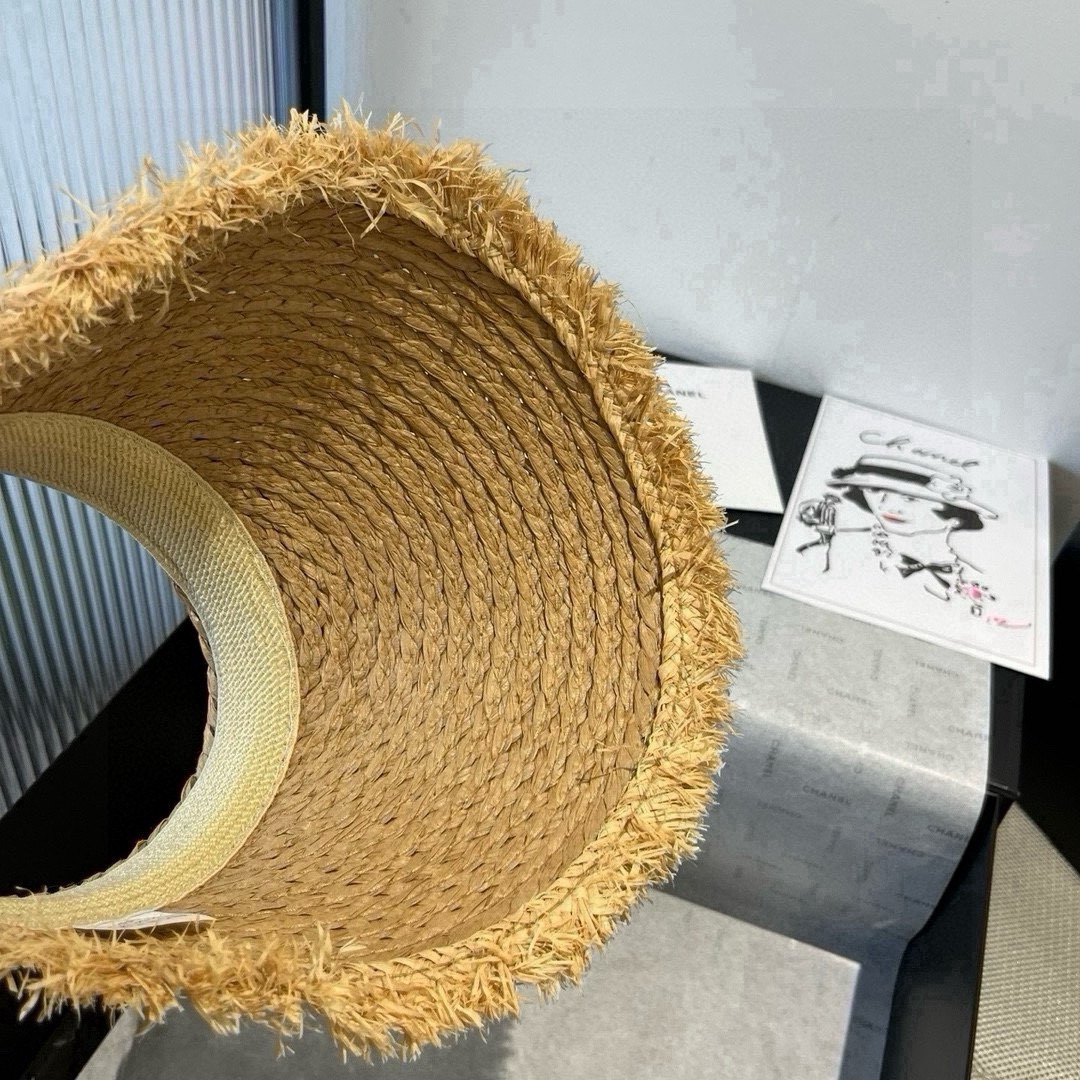 🆕

Dior迪奥和草发箍遮阳帽