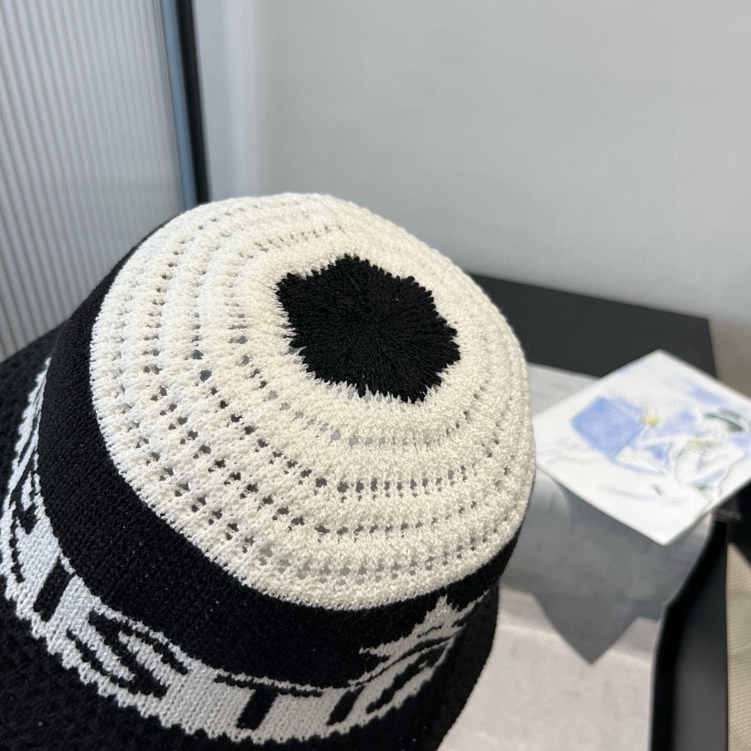 🆕
Dior迪奥新款针织渔夫帽，手抓针织帽