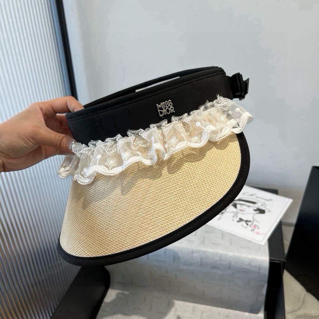🆕

Dior迪奥拉菲草空顶遮阳帽