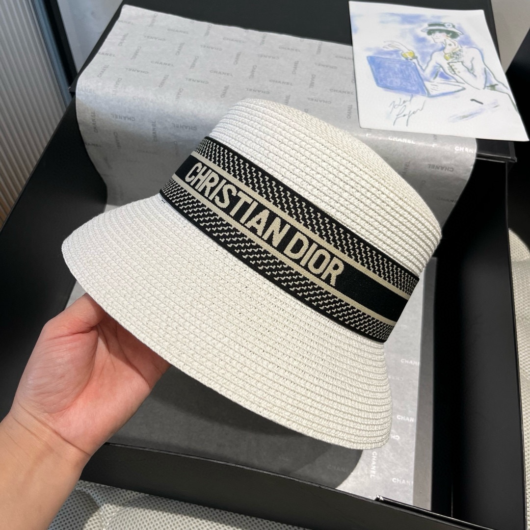 🆕
Dior迪奥盆帽 、盆帽，头围57cm