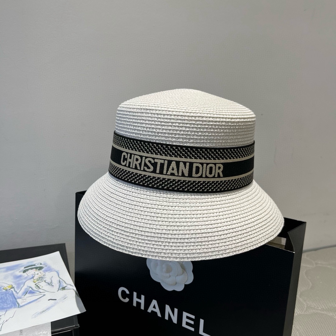 🆕
Dior迪奥盆帽 、盆帽，头围57cm