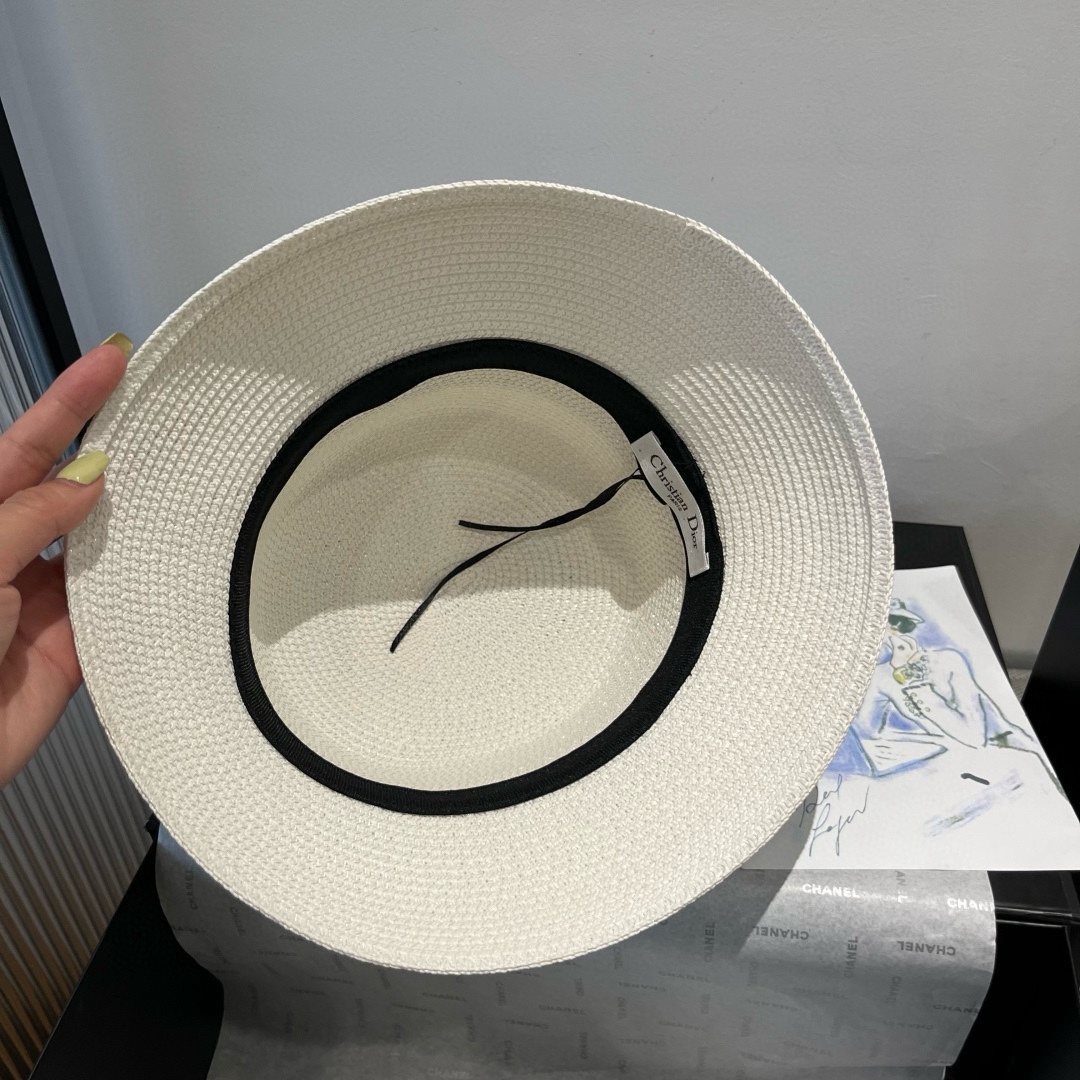🆕
Dior迪奥盆帽 、盆帽，头围57cm