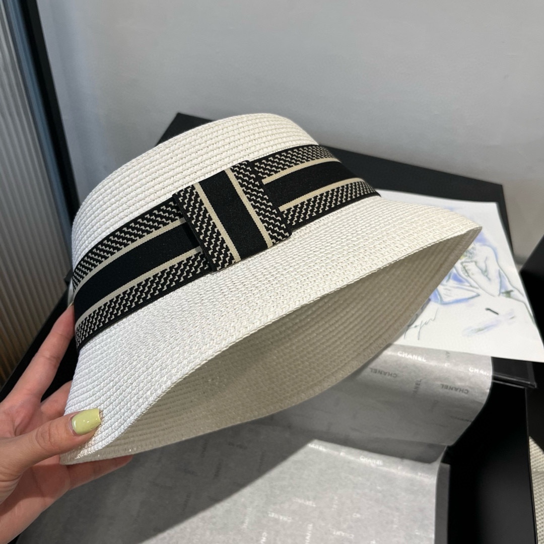 🆕
Dior迪奥盆帽 、盆帽，头围57cm