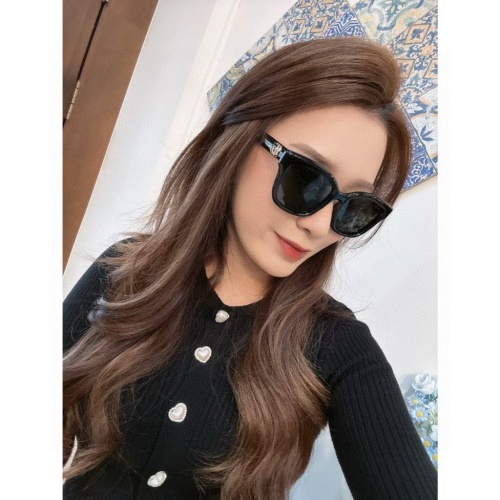 Gucci 1830SK Black Square Sunglasses with Iconic Bee Detail - 55mm Lens 1 Gucci 1830SK Black Square Sunglasses with Iconic Bee Detail - 55mm Lens