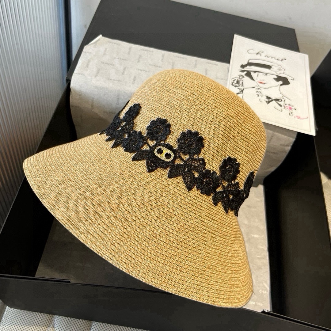 🆕

Celine赛琳新款草帽，头围57cm