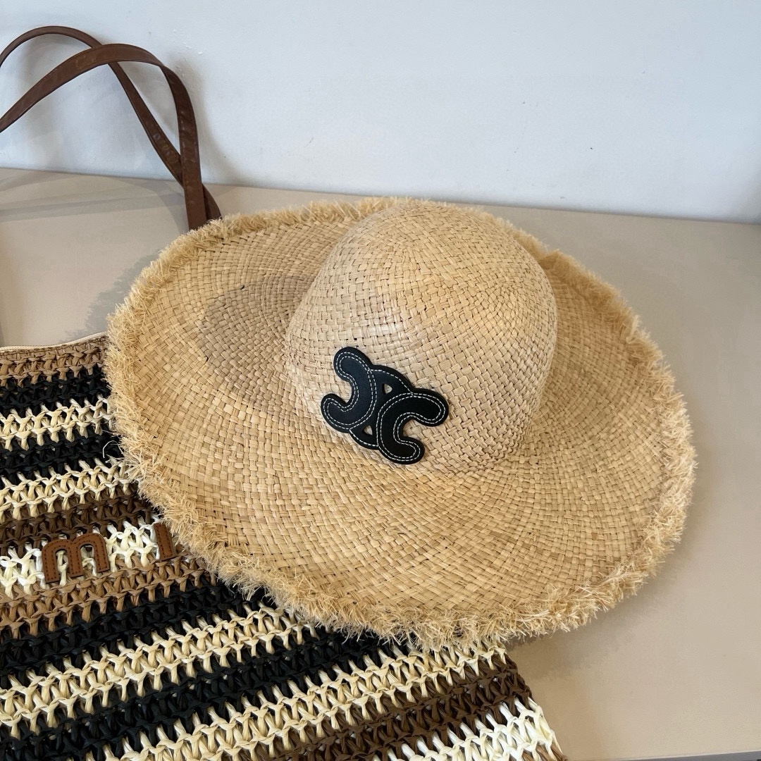 🆕

Celine赛琳拉菲草遮阳帽，遮阳沙滩帽，头围57cm