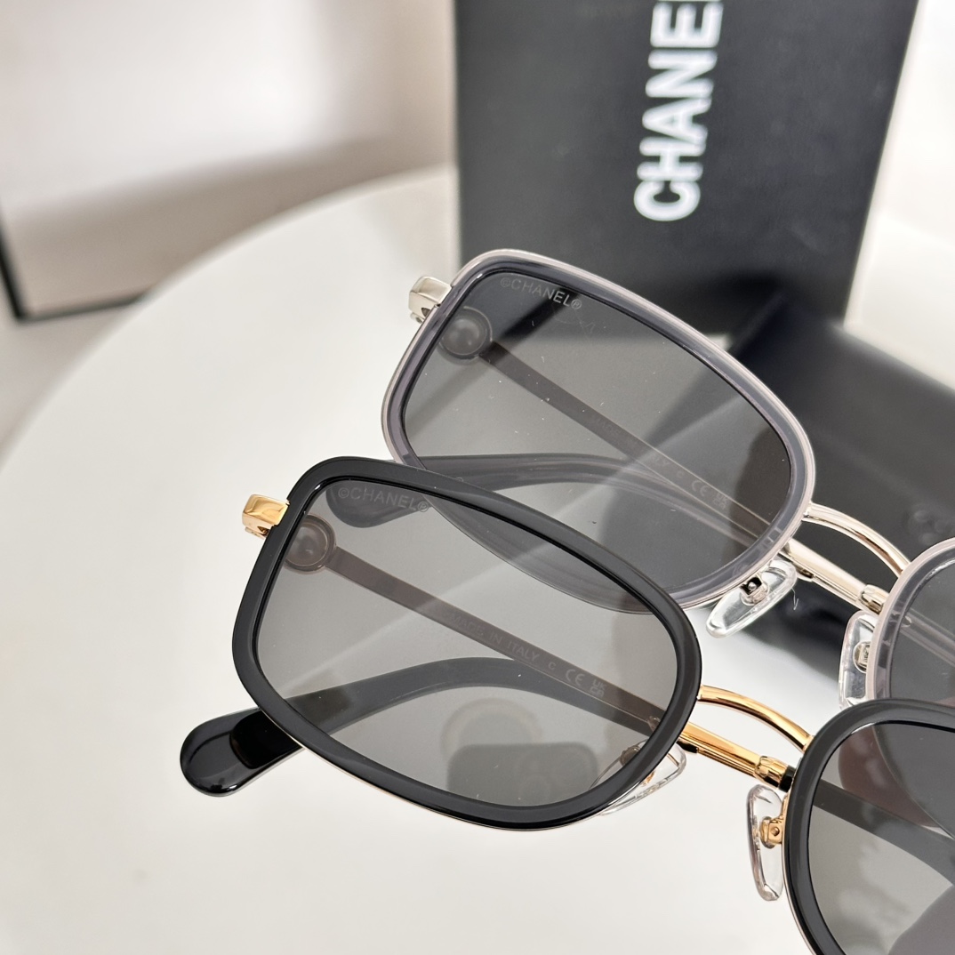 Chanel Women's Square Sunglasses | Model 2221 - Stylish and Protective Eyewear