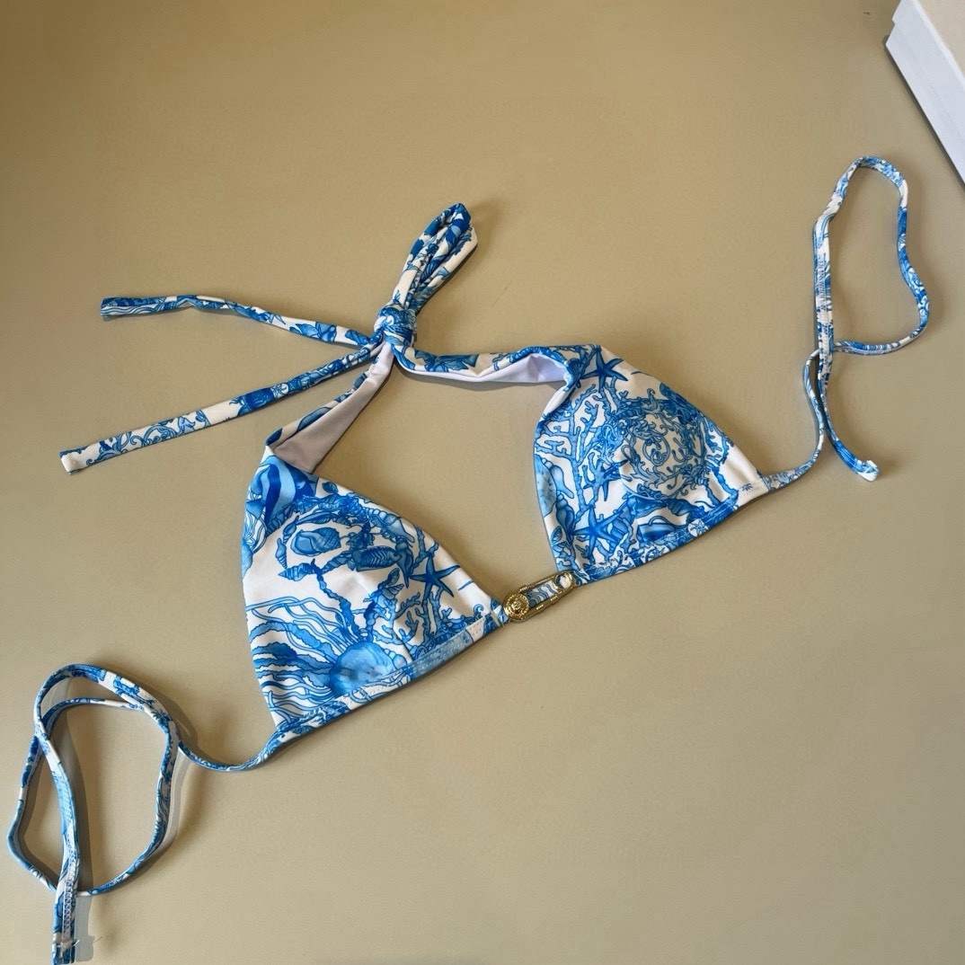 🆕
LOEWE罗意威 新款比基尼😍🥰适合多种场景的游泳衣🏊‍♀️海边 游泳池 温泉 水上乐园 漂流都可以