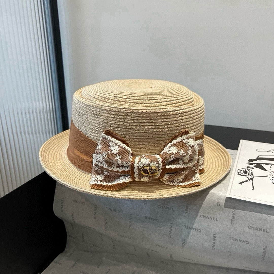 
🆕

华伦天奴新款平顶草帽，细草制作，帽型超赞