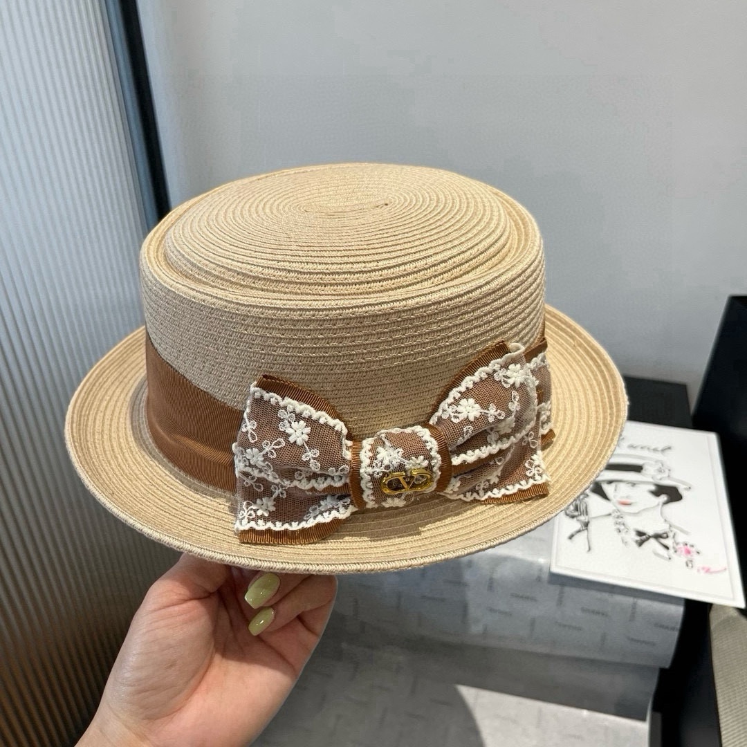 
🆕

华伦天奴新款平顶草帽，细草制作，帽型超赞