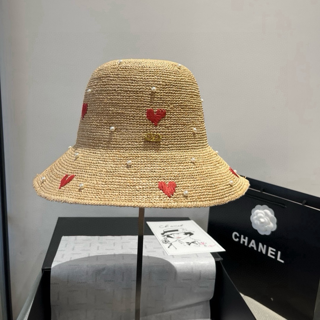 NO:360007,Valentino new Rafi straw hat, pure hand crochet, high-end customization, head circumference 57cm hat, straw hat, fisherman hat, baseball hat, hat, valentino, espadrilles, hats华伦天奴新款拉菲草帽 ,纯手工钩织,高端定制,头围57cm帽子草帽渔夫帽棒球帽,帽子,valentino,espadrilles,hats,hat