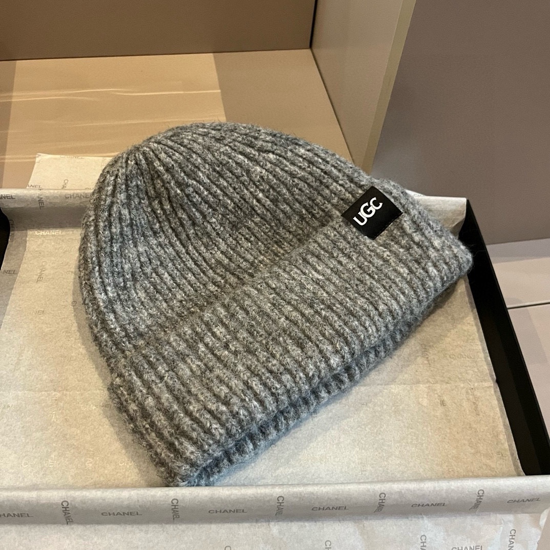 🆕

Ugg新款针织毛线帽，高品质男女通用