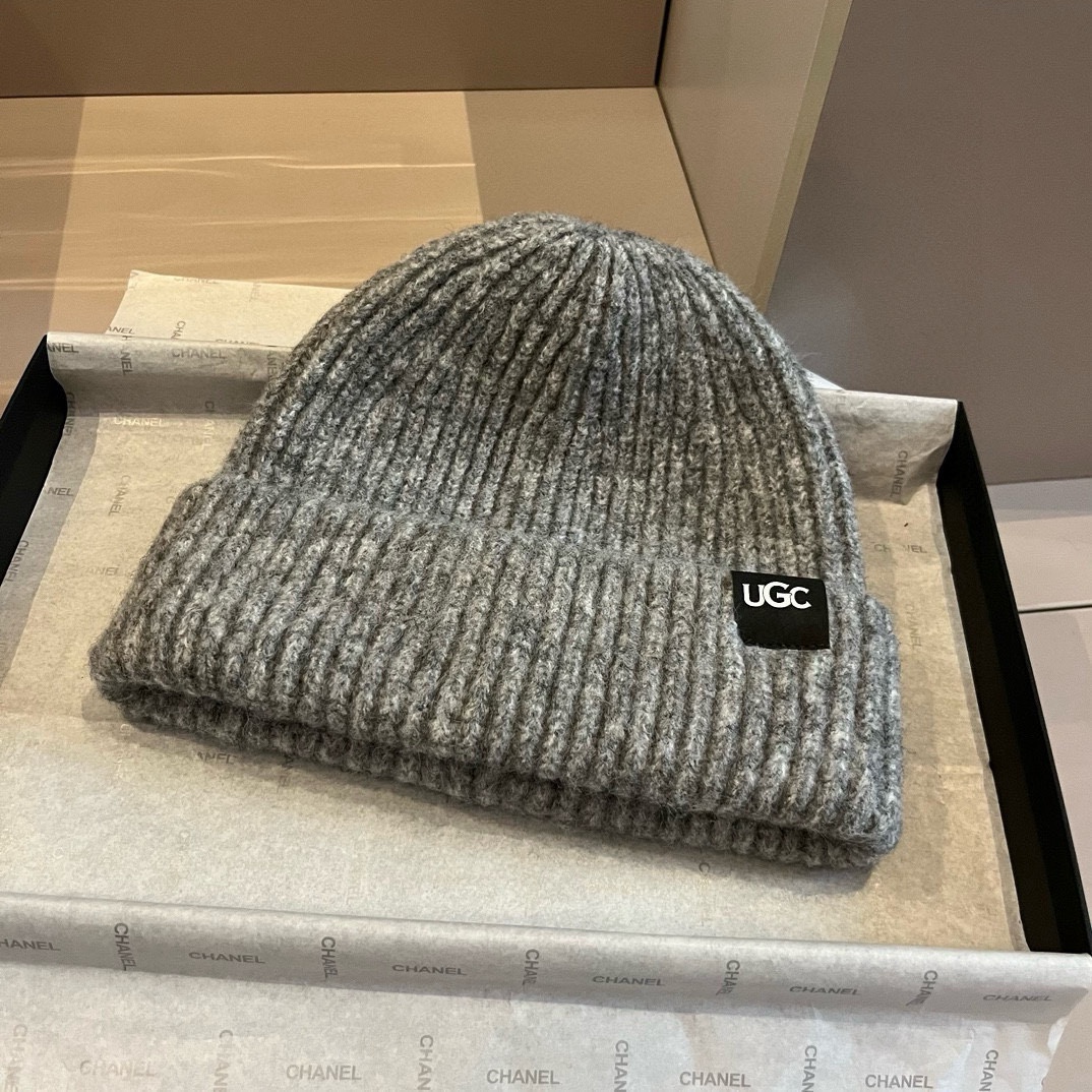 🆕

Ugg新款针织毛线帽，高品质男女通用
