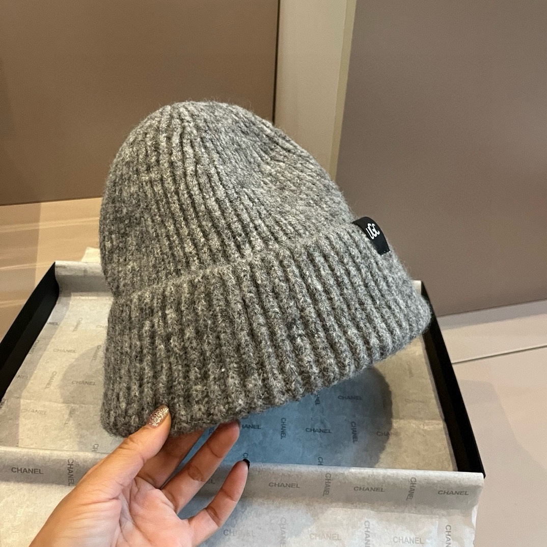 🆕

Ugg新款针织毛线帽，高品质男女通用