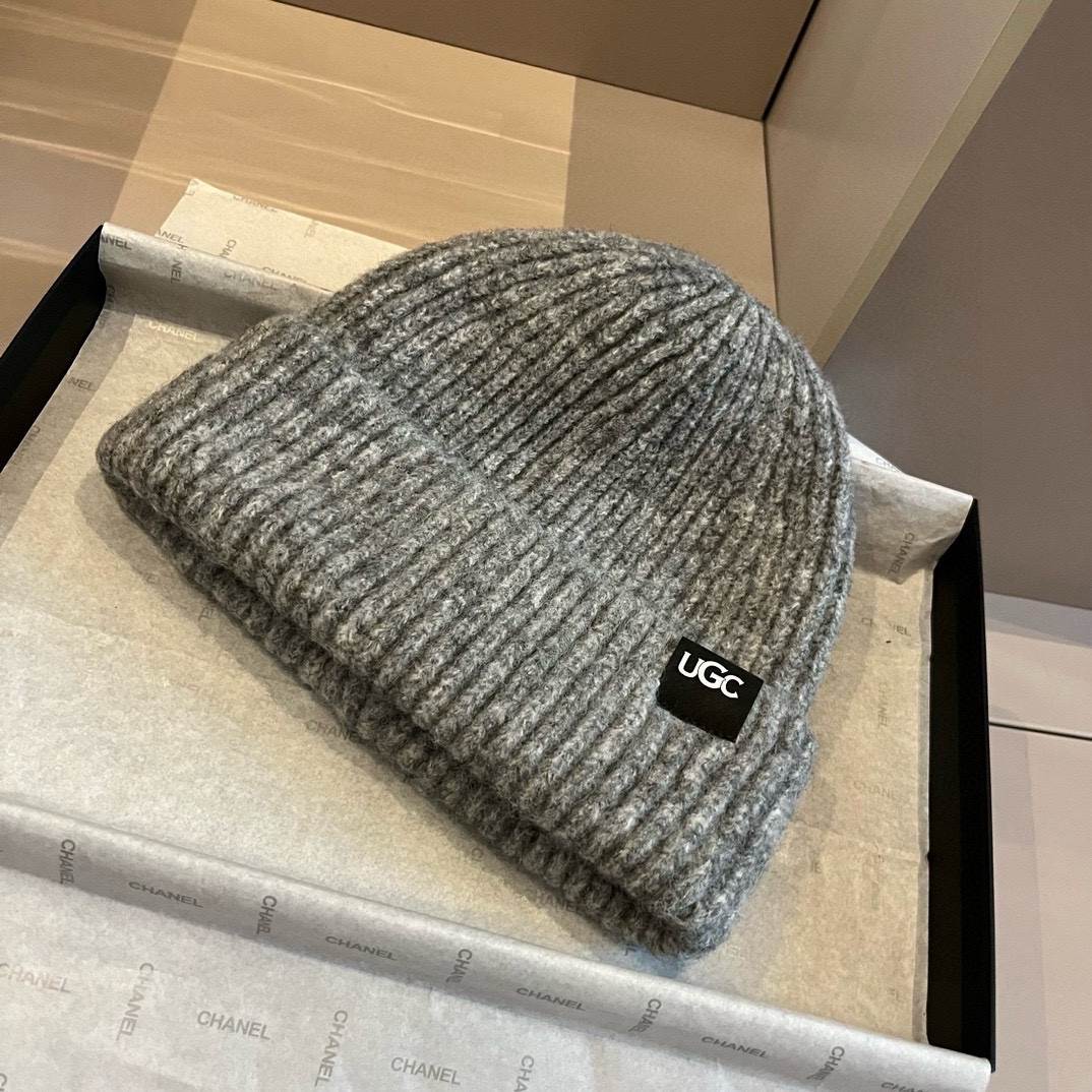 🆕

Ugg新款针织毛线帽，高品质男女通用