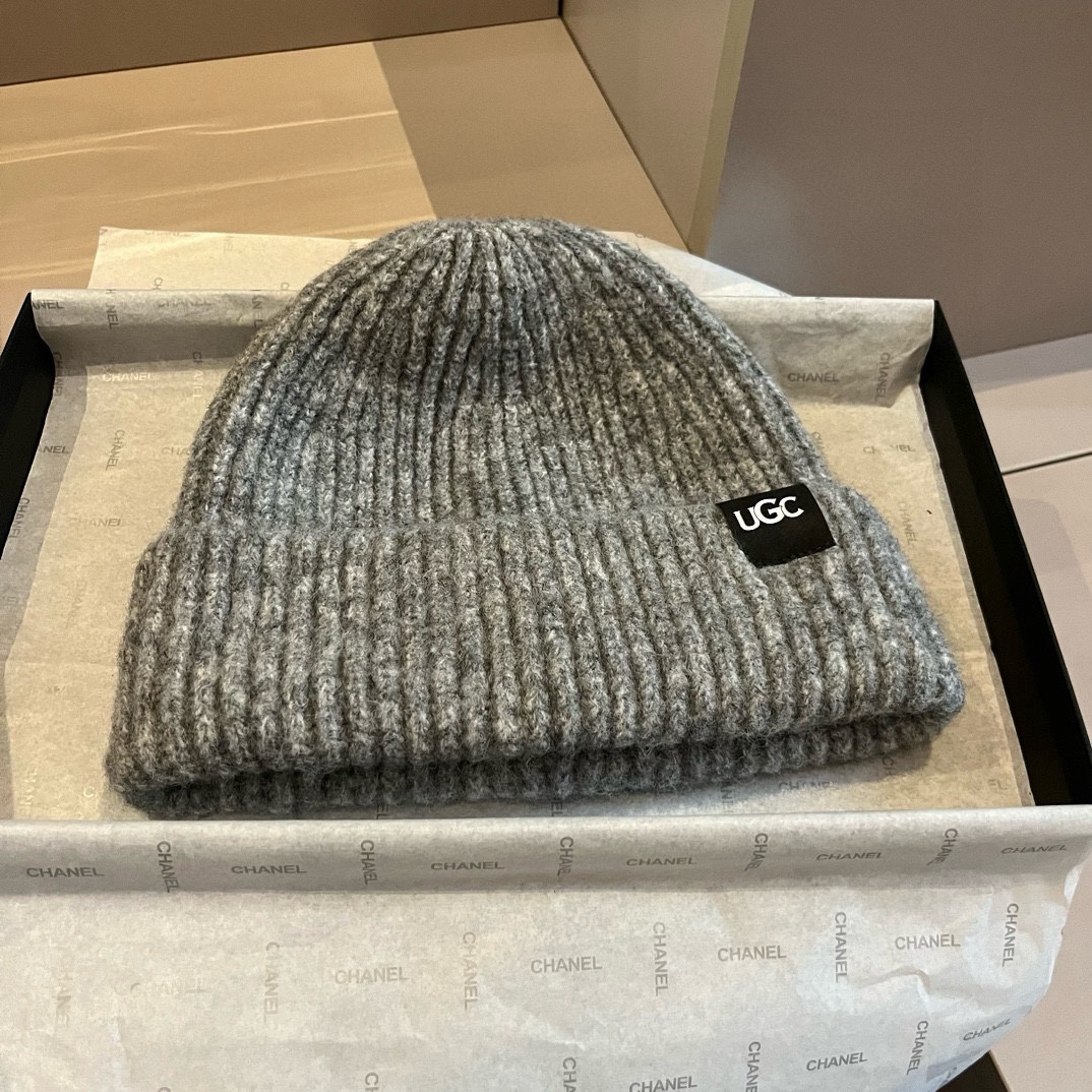 🆕

Ugg新款针织毛线帽，高品质男女通用