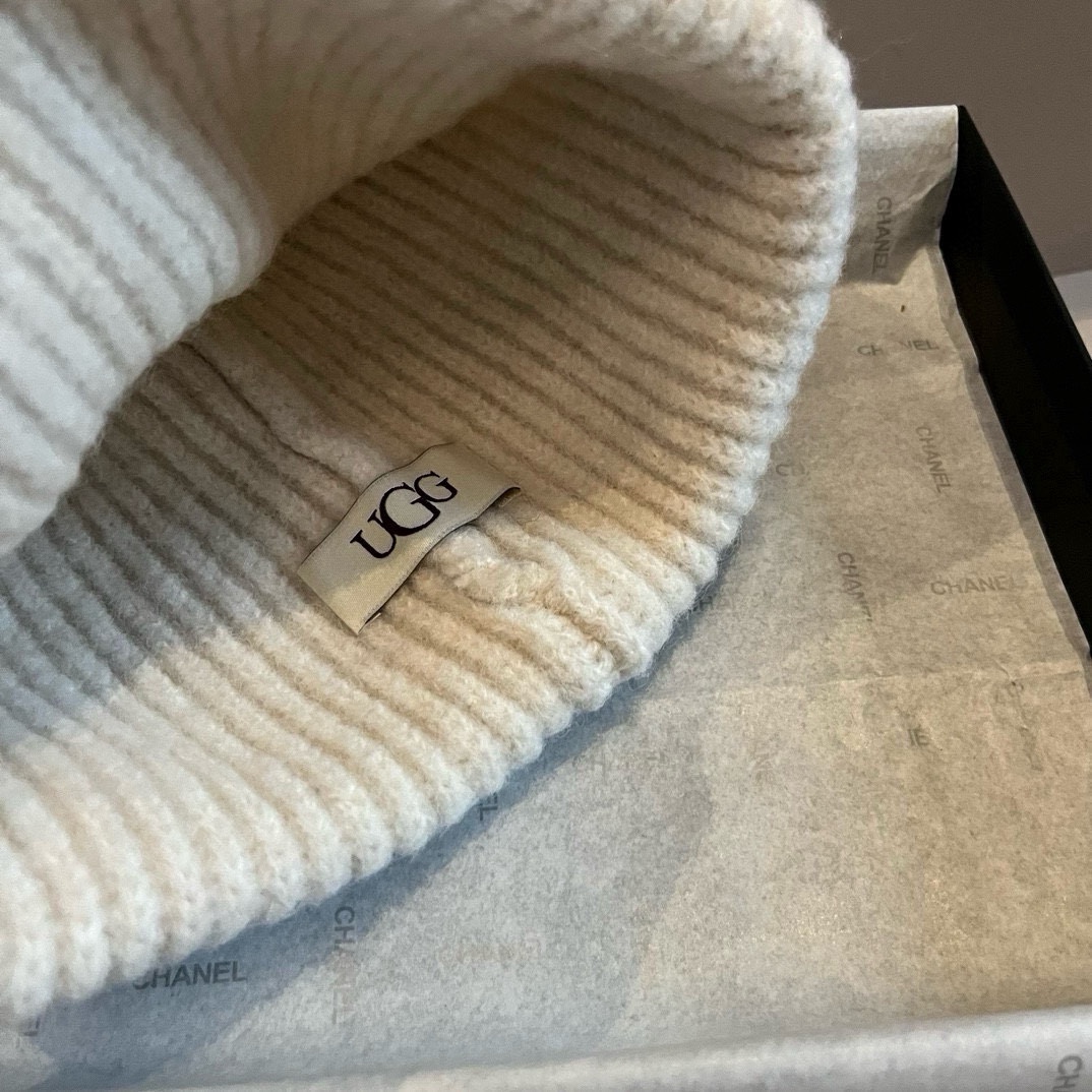 🆕

Ugg新款针织毛线帽，高品质男女通用