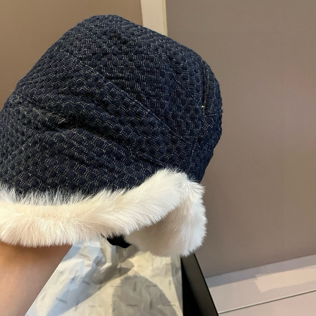 🆕

Chanel香奈儿牛仔渔夫帽，加绒内里护耳帽，头围57cm