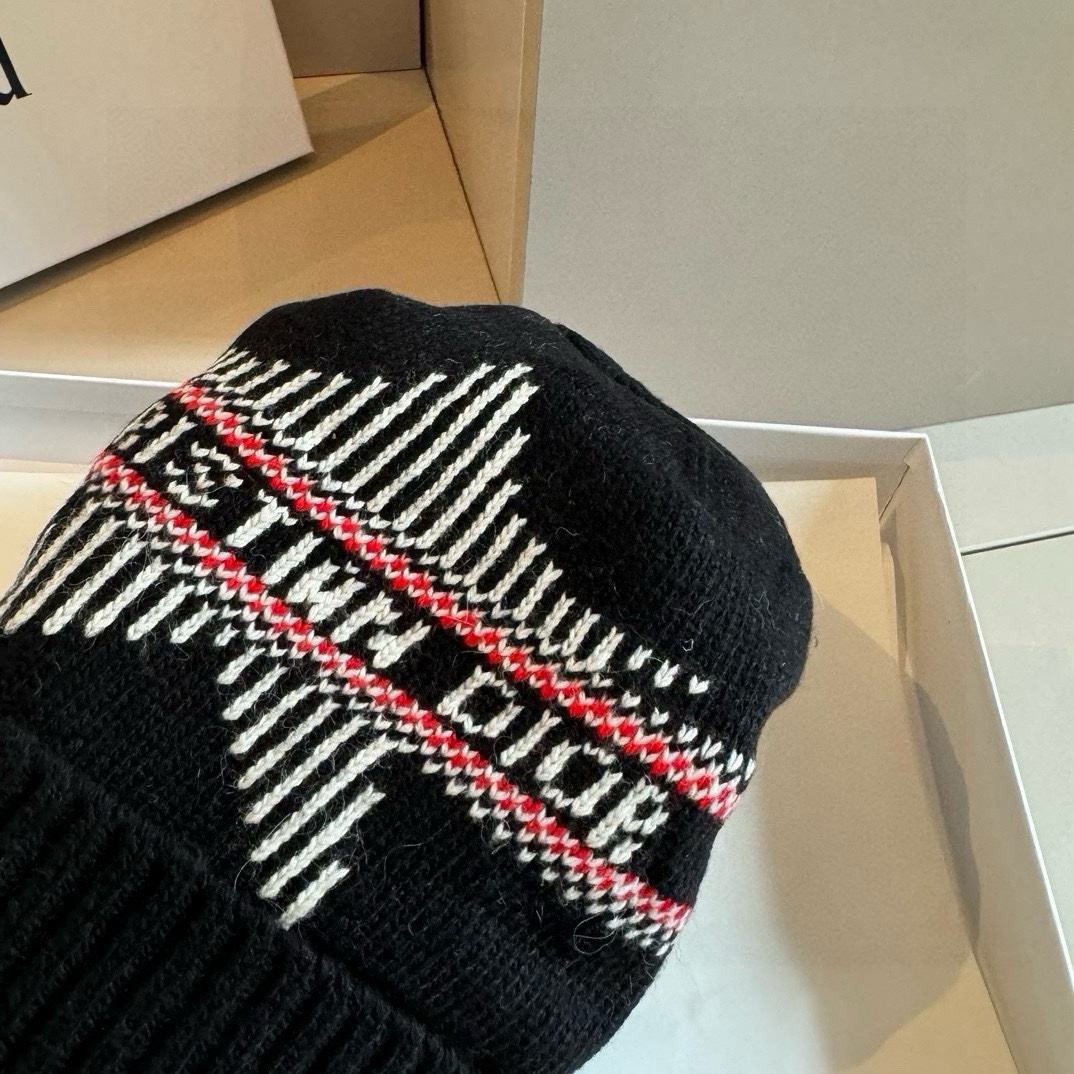 🆕

Dior迪奥针织毛线帽