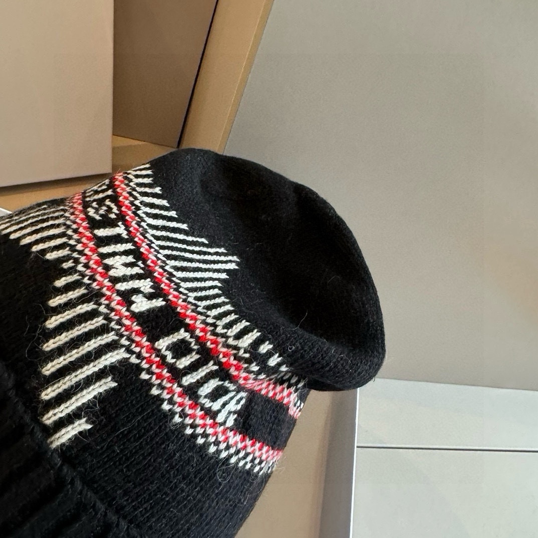 🆕

Dior迪奥针织毛线帽