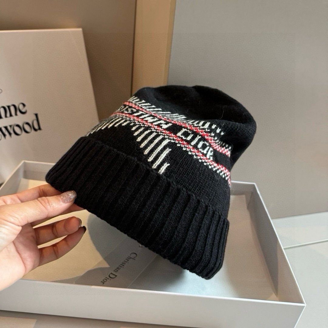 🆕

Dior迪奥针织毛线帽