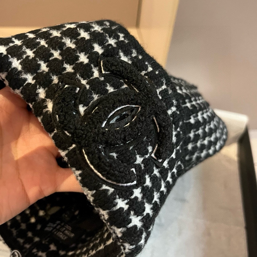🆕

Chanel香奈儿针织毛线帽