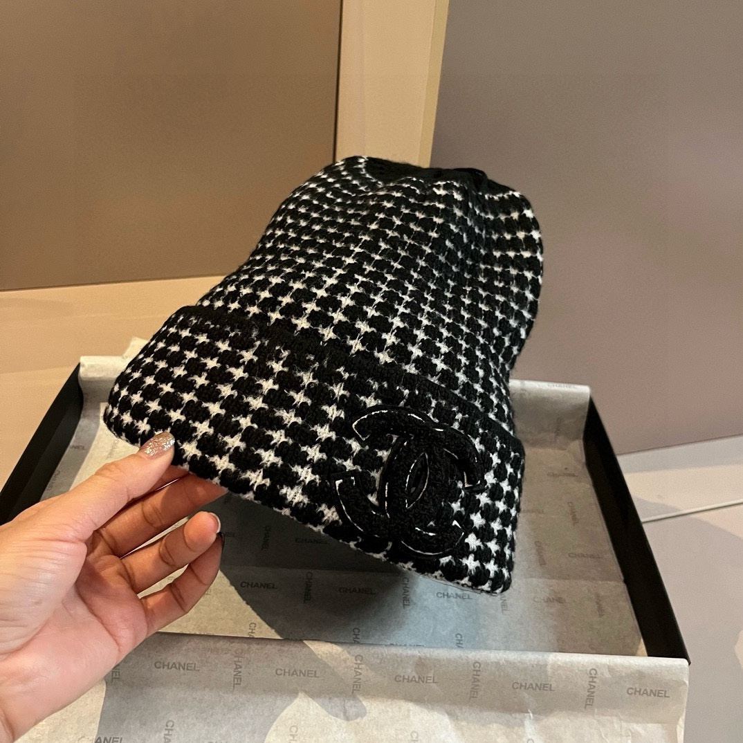 🆕

Chanel香奈儿针织毛线帽