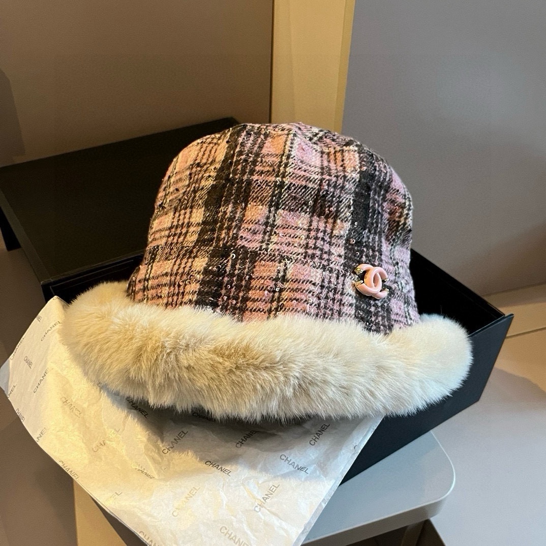 🆕

Chanel香奈儿加绒冷帽，渔夫帽 头围57cm