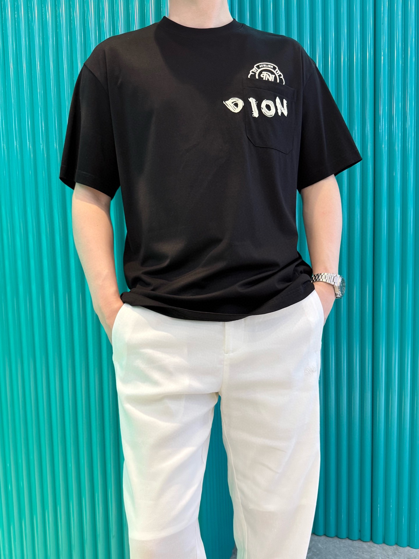 NO:486150,Dino luxury products - brand authentic 2025 latest T-shirt shipment, hot-selling items in Europe and the United States!  Selected Italian imported brands to customize European cotton, unique brand logos and the latest designs to highlight fashion!  Number of codes 48-56 (model 180/140 wears 50, with Hong Kong Lane Crawford gift box packaging), tees, t-shirt, alexander wang19860909Dino奢品-品牌正品2025最新T恤出货 欧美热销单品！精选意大利进口品牌定制欧货棉,独特的品牌标志搭配最新的设计,彰显时尚 ！码数48-56（模特180/140穿50,配香港连卡佛礼盒包装）,,tees，t-shirt,alexander wang,Men's clothing