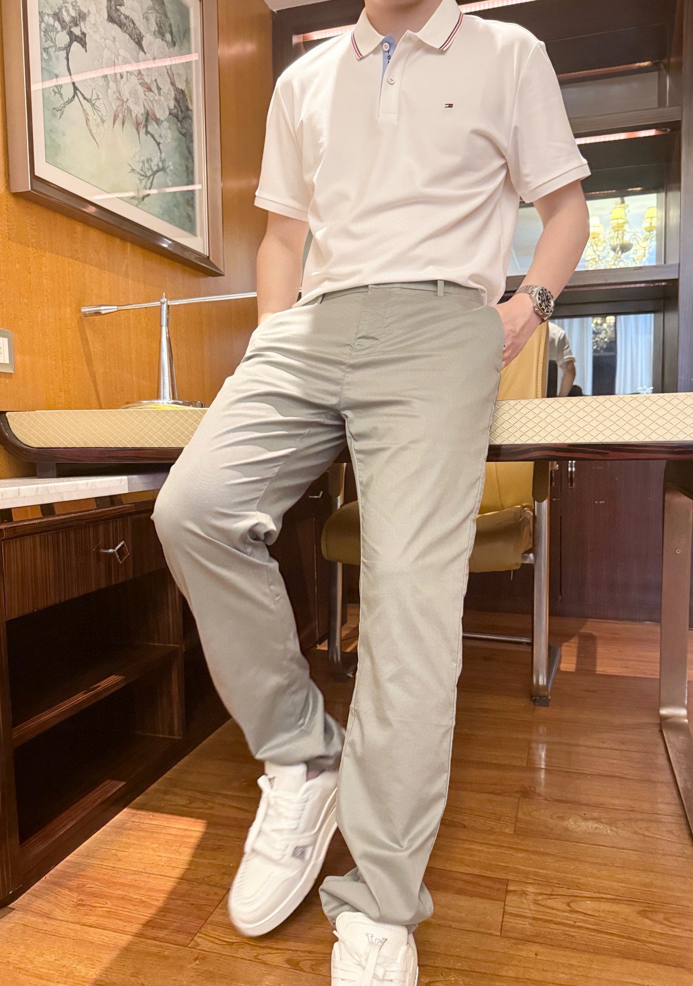 NO:486163,Tommy-2025 latest casual pants shipped, hot-selling items in Europe and the United States!  Selected Italian imported fine cotton + recycled fiber fabric with a straight slim fit design, the brand logo on the front pocket and the brand English on the back pocket show taste, which is definitely a business and casual boutique. The number is 29-38 (model 180/140 wears 33, with Hong Kong Lane Crawford gift box packaging),,alexander wang19860909汤米-2025最新款休闲裤出货 欧美热销单品！精选意大利进口精棉+再生纤维面料搭配直筒修身设计,前袋口的品牌标志和后袋上的品牌英文彰显品味 绝对是商务休闲精品.码数29-38（模特180/140穿33,配香港连卡佛礼盒包装）,,alexander wang,Men's clothing