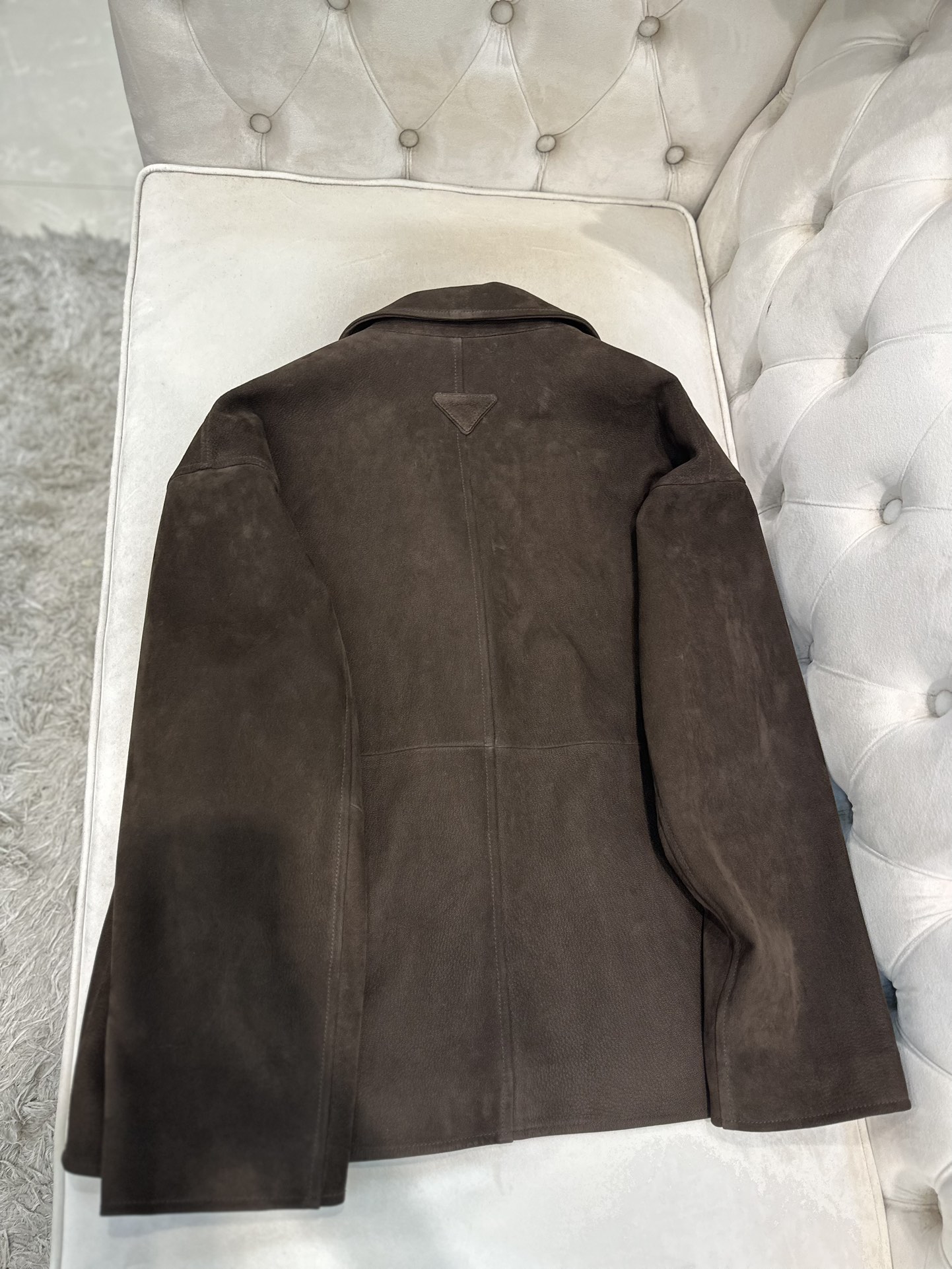 Title: Prada P2880 Original Female Goat Skin Suit with Dust Bag, AW2025 Collection, S-L Sizes. - 图片 5