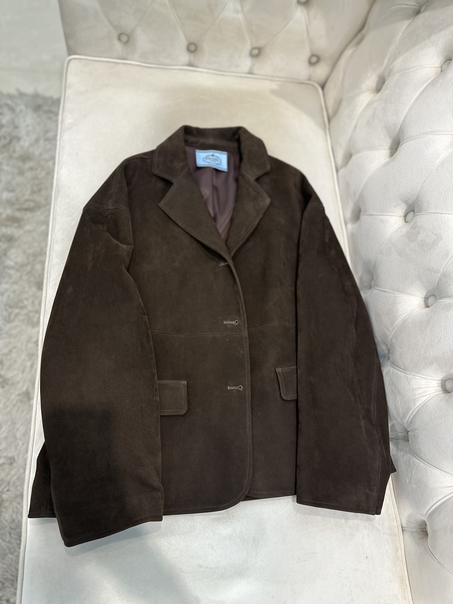 Title: Prada P2880 Original Female Goat Skin Suit with Dust Bag, AW2025 Collection, S-L Sizes. - 图片 1