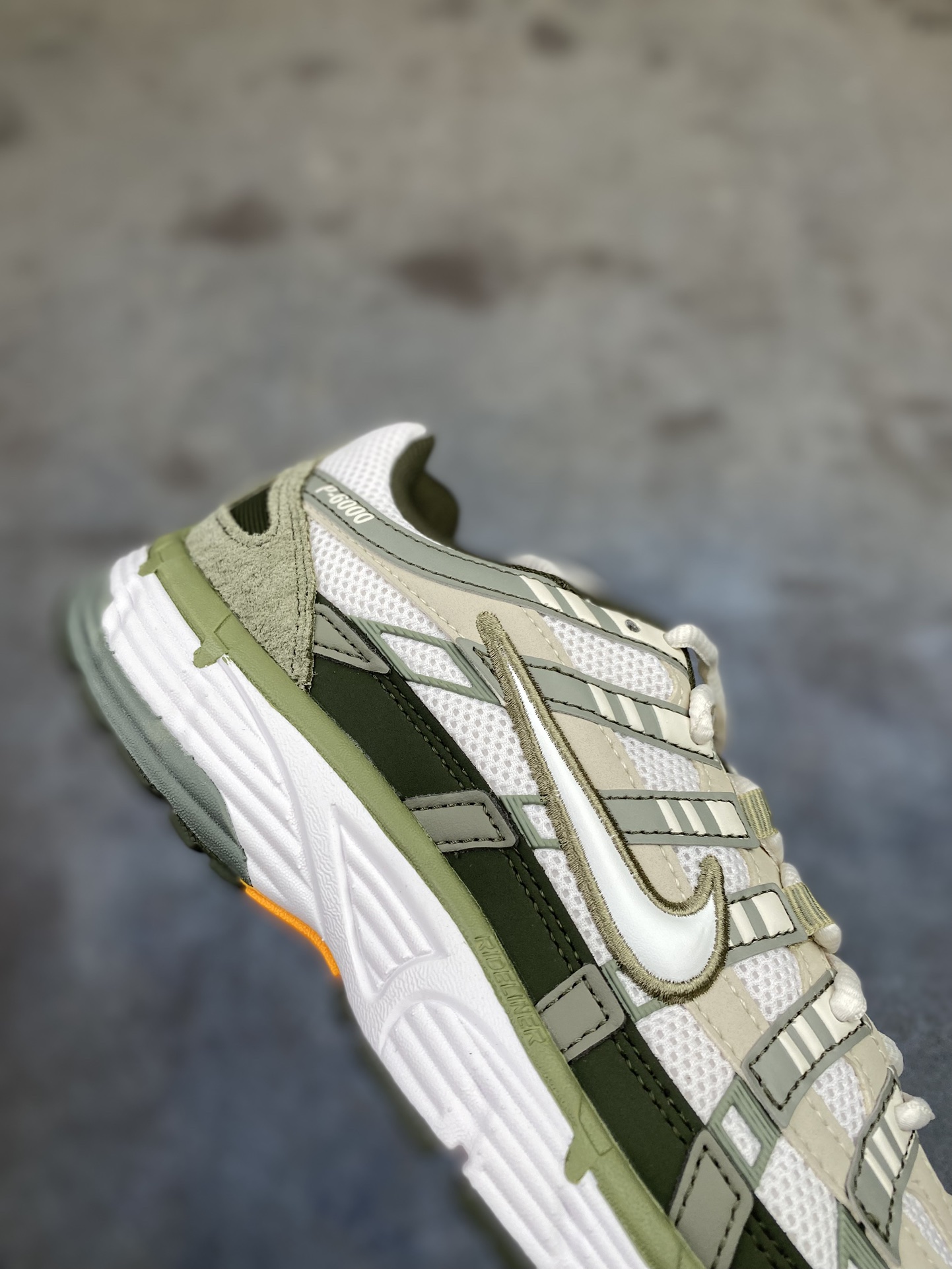 💰200 支持放店
Nike Initiator Running 耐克INS
超火复古老爹跑鞋 
耐克 P-6000老爹鞋Initiator 独家出货
独家私模 原鞋 真标 原盒打造
官方货号:IH0246-320
尺码:36 36.5 37.5 38 38.5 39 40 40.5 41 42 42.5 43 44 45w8