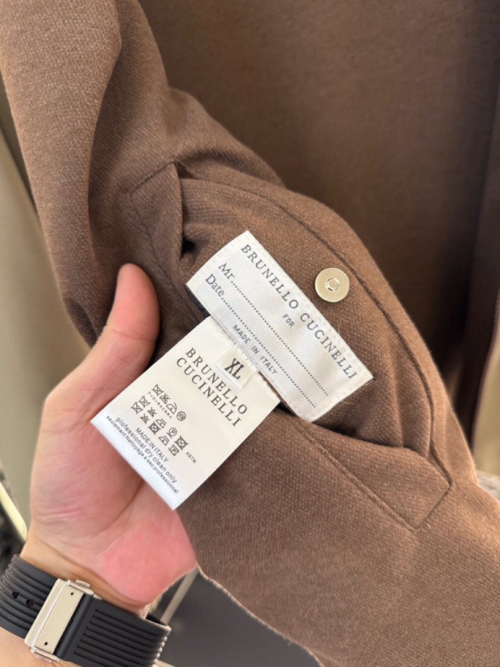 Luxurious Brumello Cucinelli BC 2025s Blouse Jackets: High Fashion, Classic Colors, Versatile Styles - 图片 4
