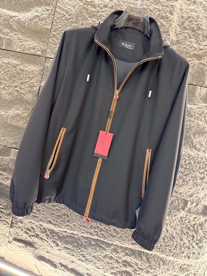Luxurious and Stylish: Kiton Chiton Men’s Jacket with Shaft Chains, High-Grade Tailoring - 图片 3