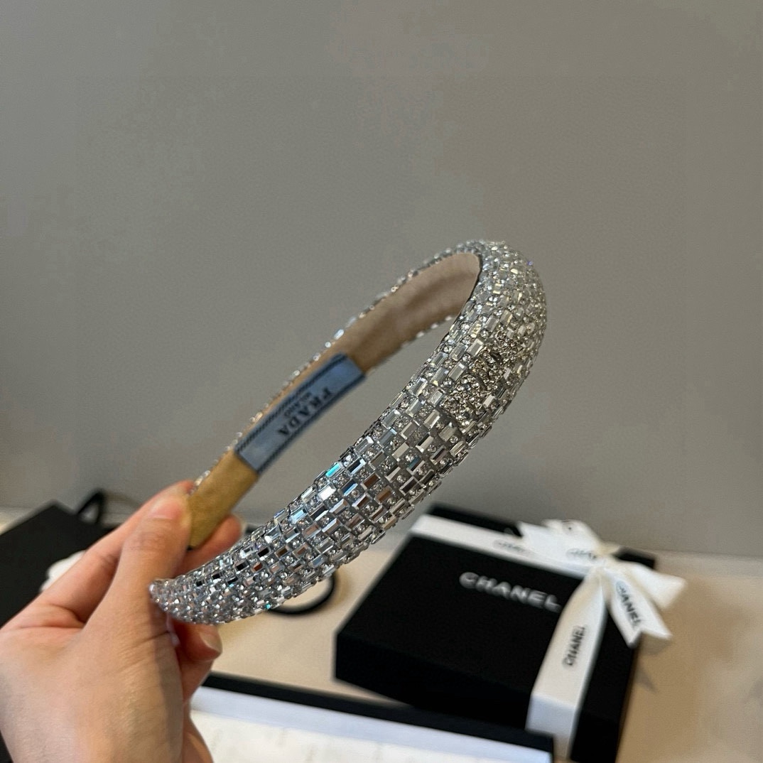 p PRADA普拉达发箍