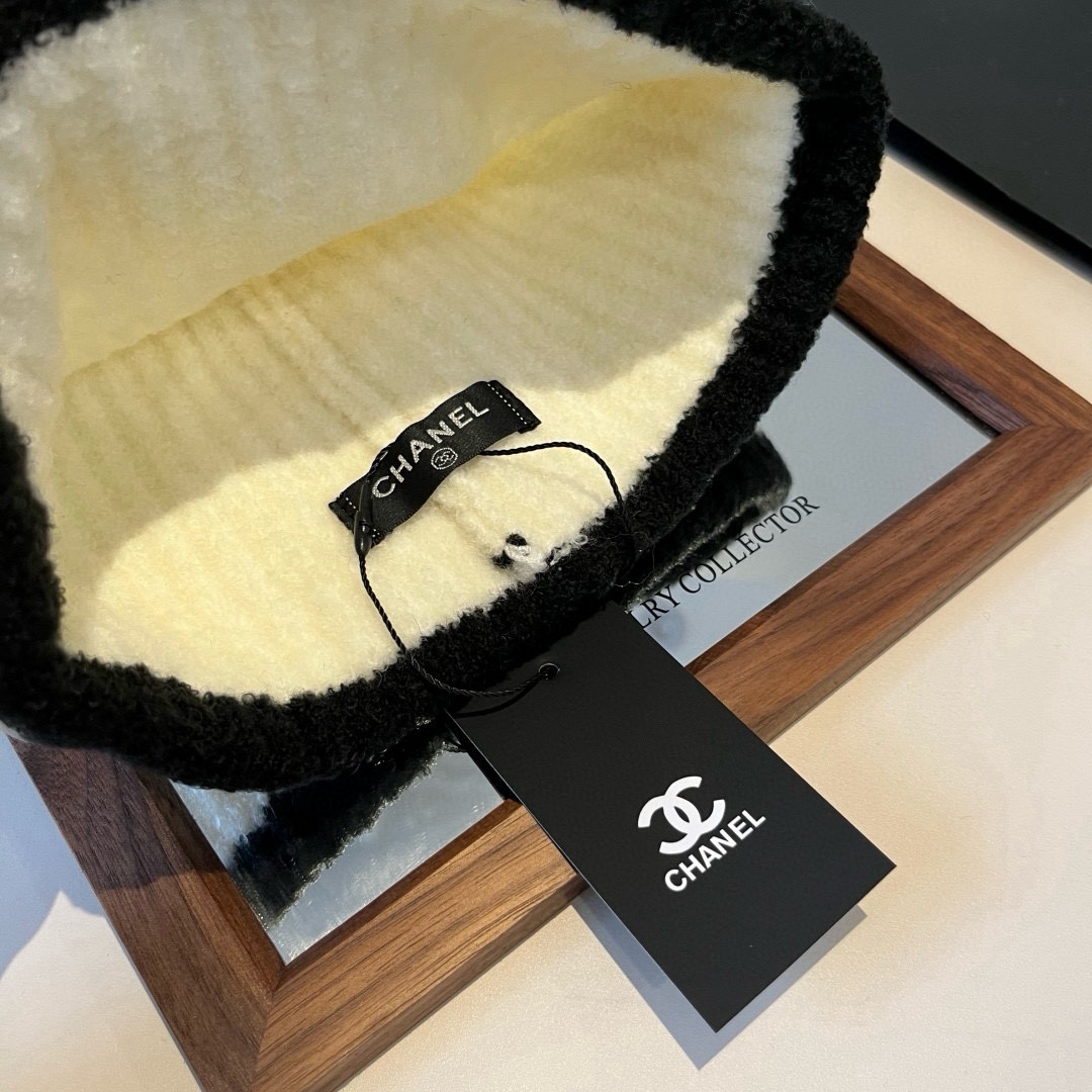 🆕

Chanel香奈儿针织毛线帽