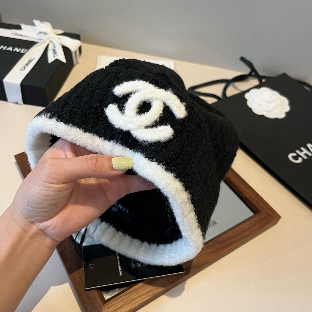 🆕

Chanel香奈儿针织毛线帽