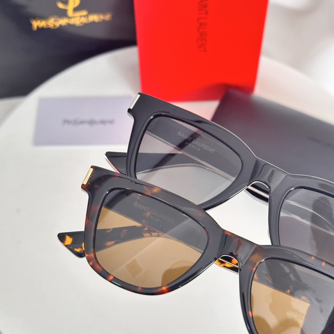 Yves Saint Laurent SL 789/JA Fashionable Sunglasses - Style & Protection